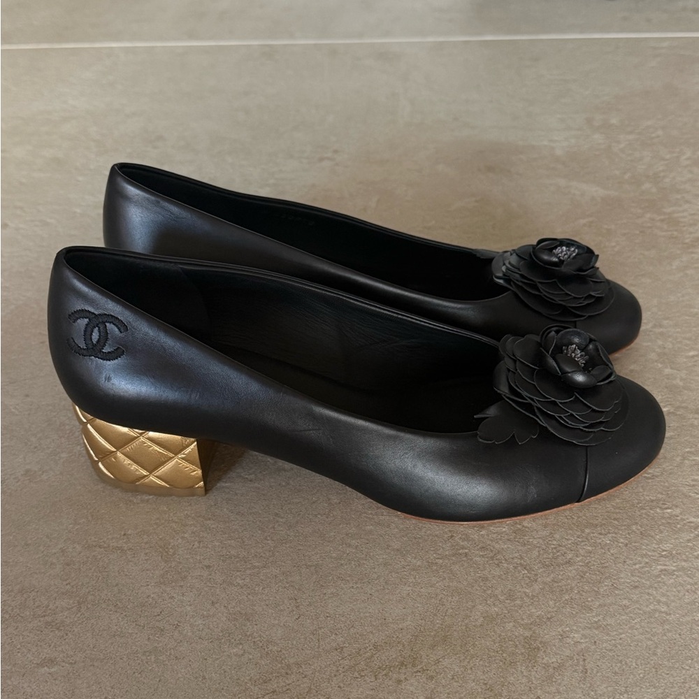 CHANEL Black Leather Camellia Block Heel Pumps with Gold Quilted Heel